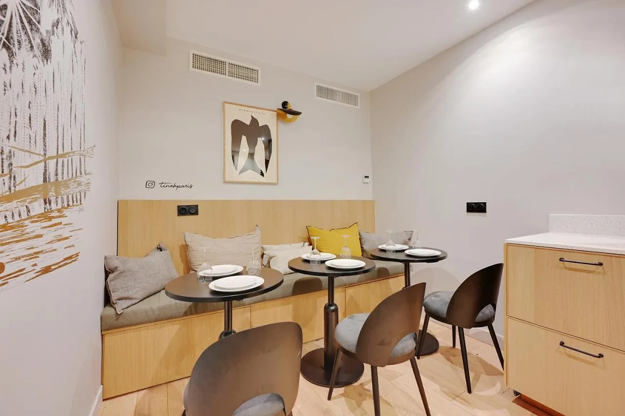 CMG Très bel appartement 7P - Auteuil/ Michel Ange Paris 0*,